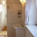 U Votapku نوفي هوتو